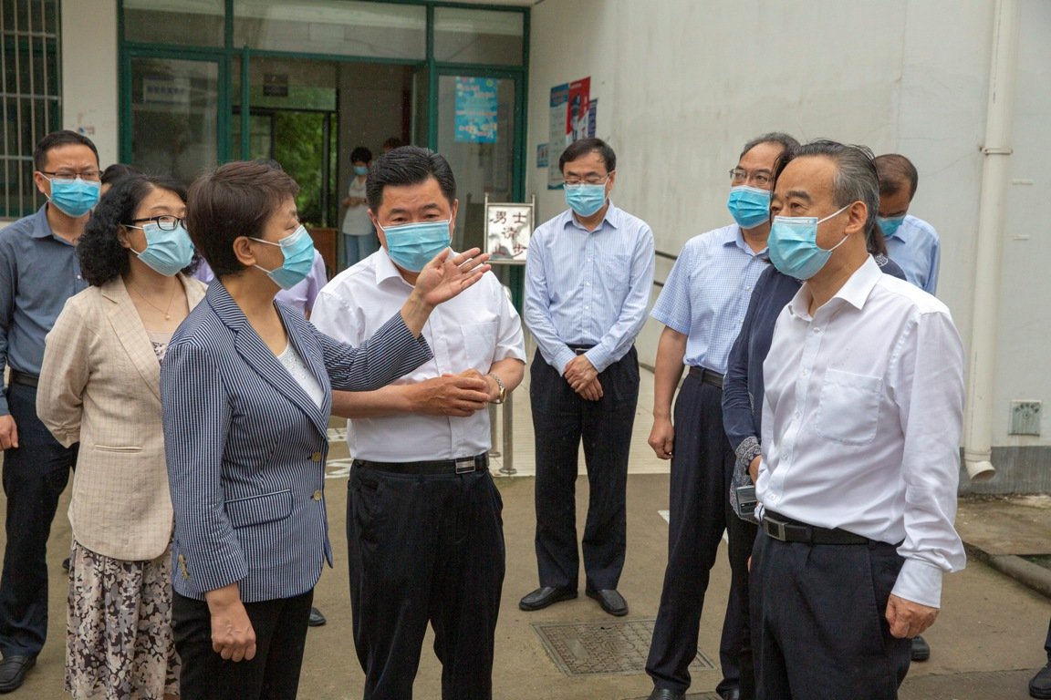 市政府阚青鹤副市长等一行在学院党委书