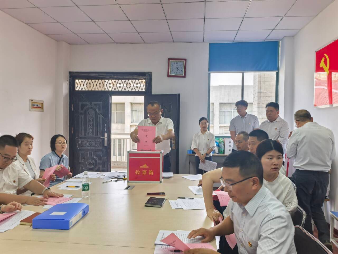 新一届电气工程系党总支委员产生